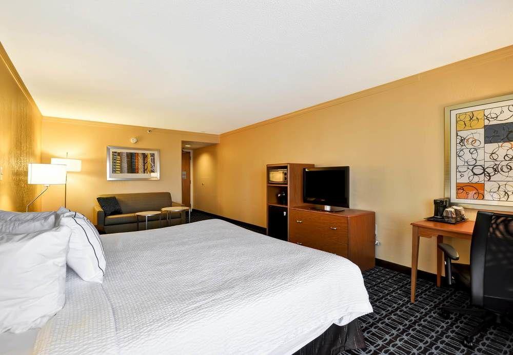 Fairfield Inn & Suites By Marriott Atlanta Vinings/Galleria Smyrna Bagian luar foto