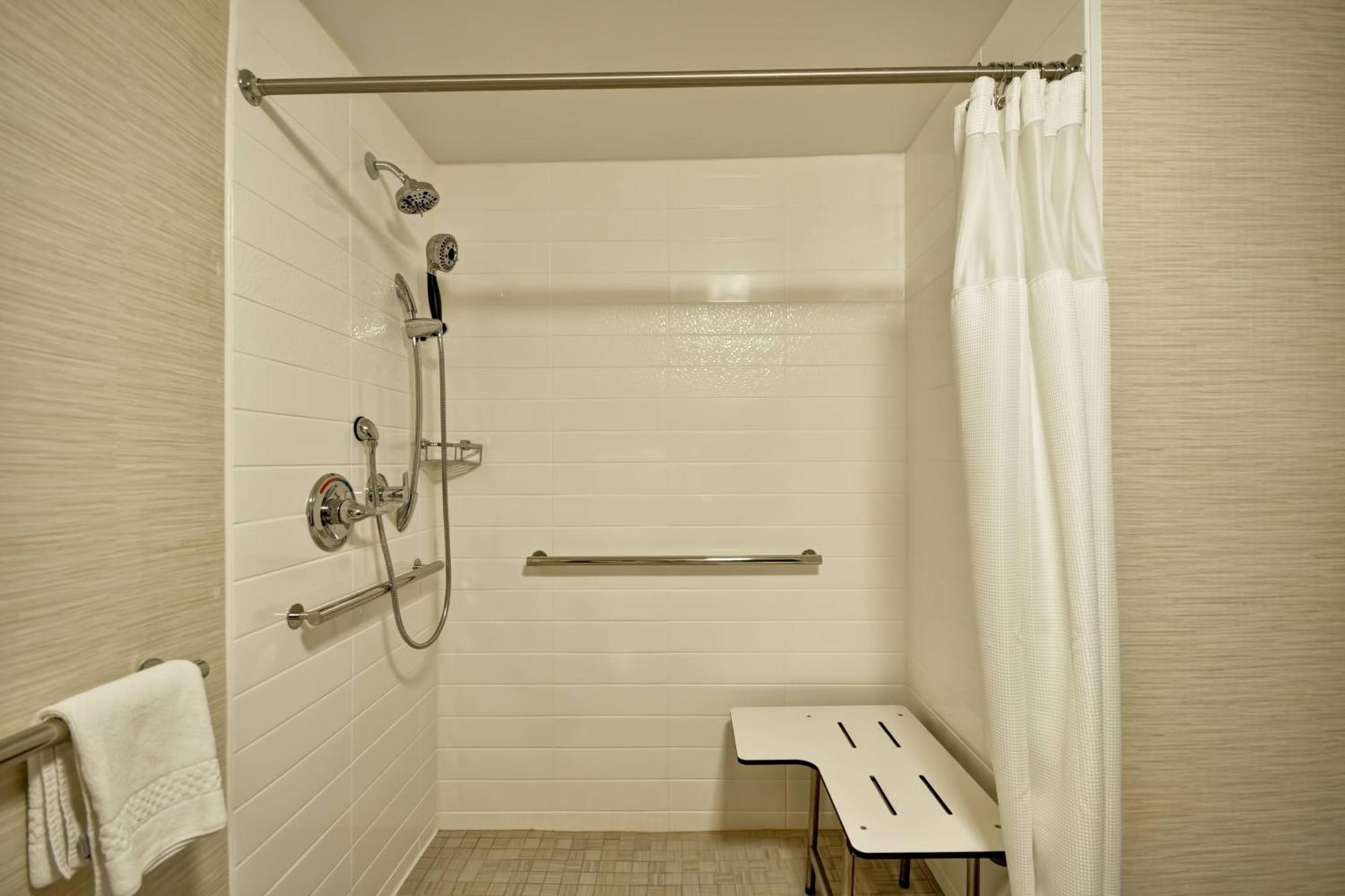 Fairfield Inn & Suites By Marriott Atlanta Vinings/Galleria Smyrna Bagian luar foto