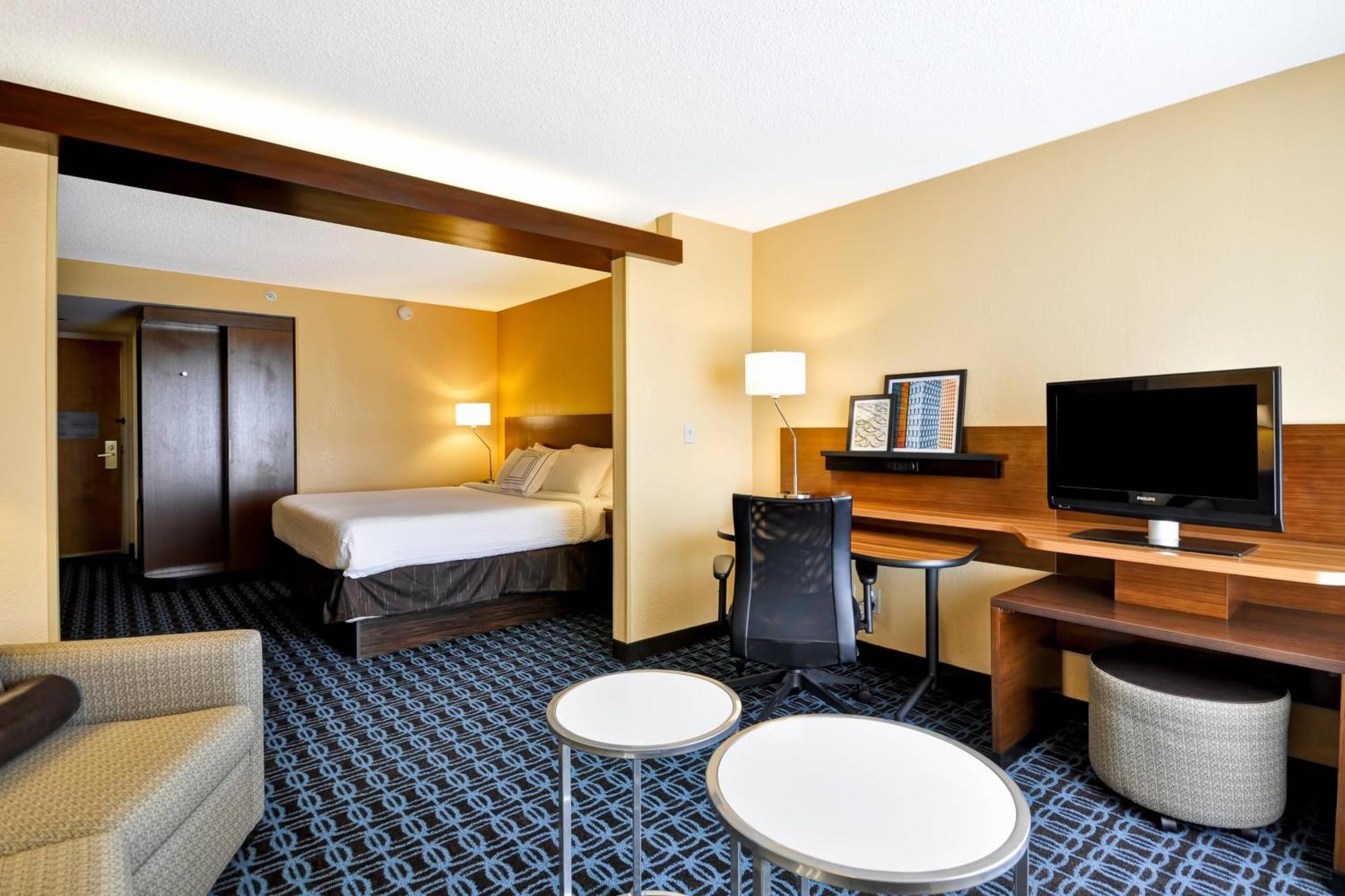 Fairfield Inn & Suites By Marriott Atlanta Vinings/Galleria Smyrna Bagian luar foto